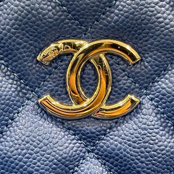 Chanel Caviar Quilted Easy Zip Tote Cobalt (JB1068) - Picture 11 of 11